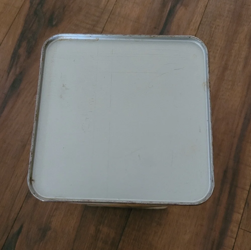 1960s Premium Saltine Cracker Tin Nabisco‎ Bi-Lingual Cracker Canister